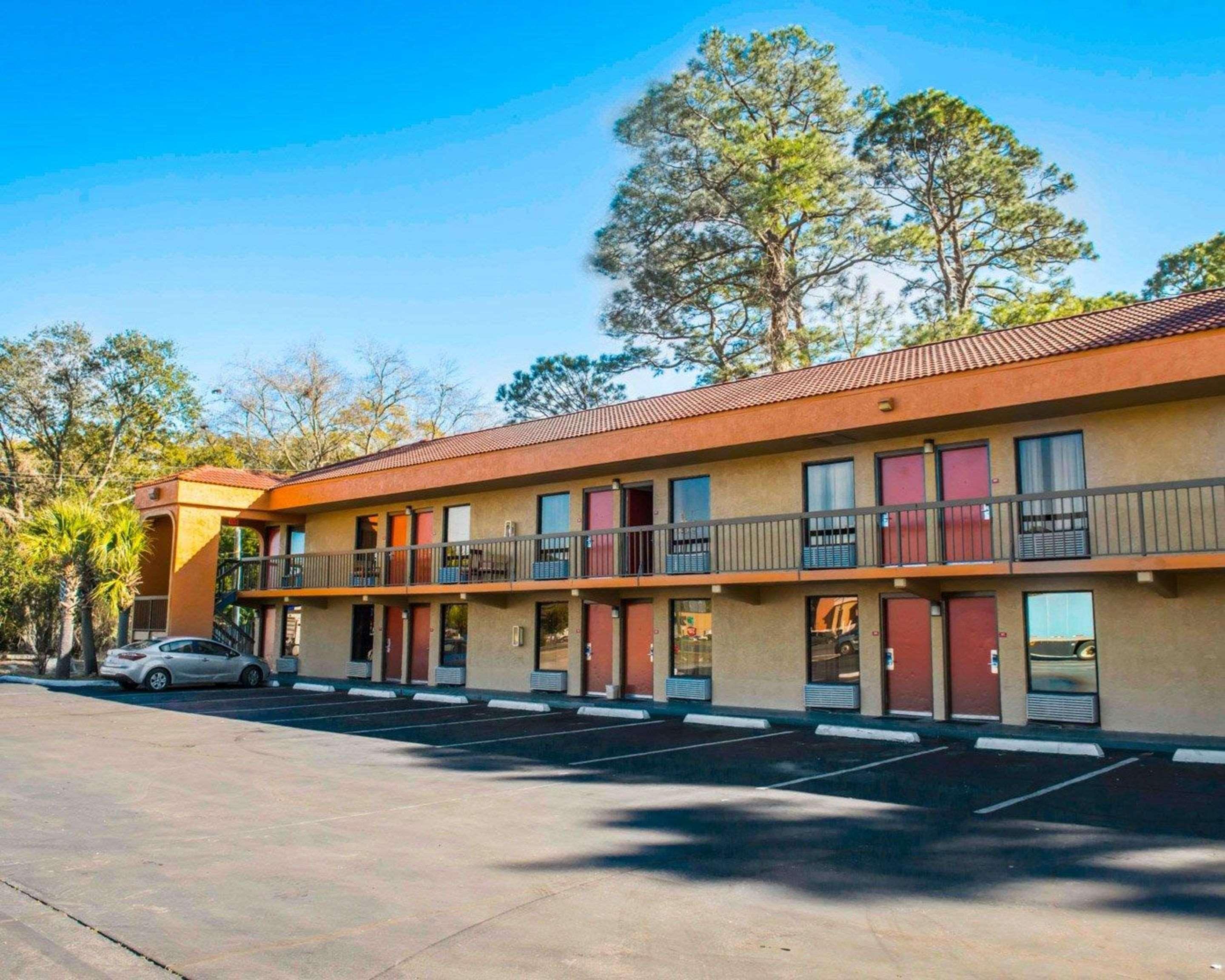 Econo Lodge Panama City Exterior photo
