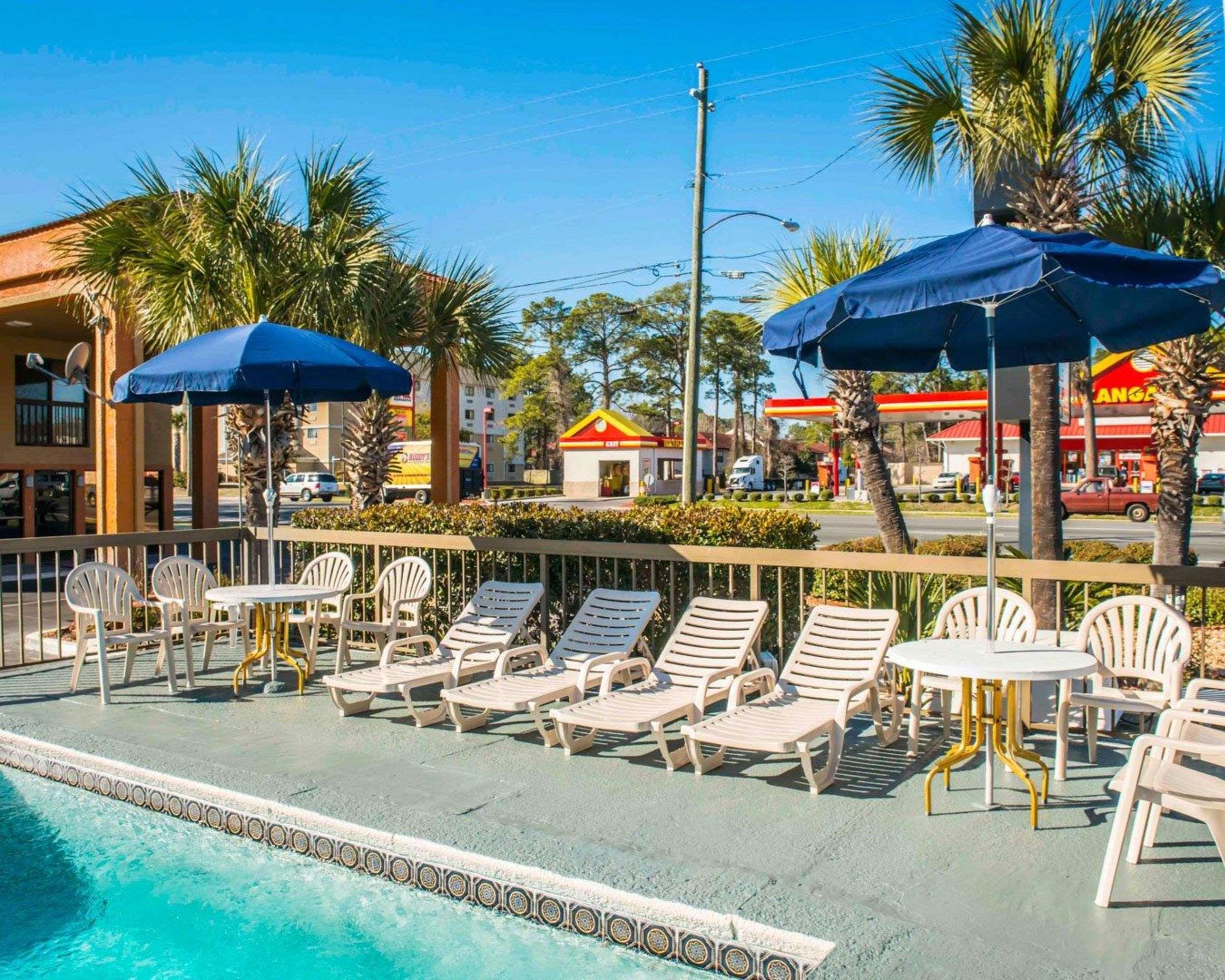 Econo Lodge Panama City Exterior photo