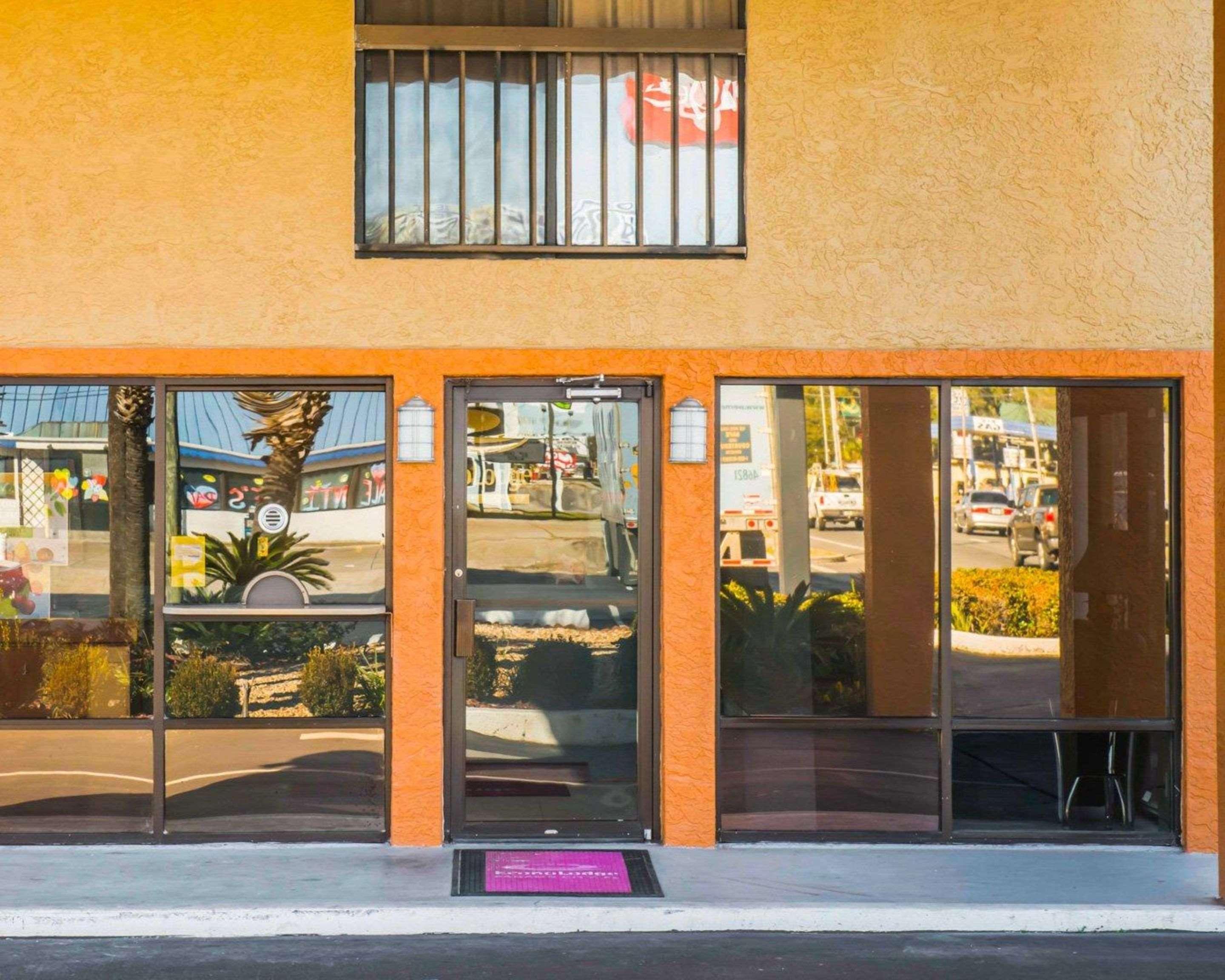 Econo Lodge Panama City Exterior photo